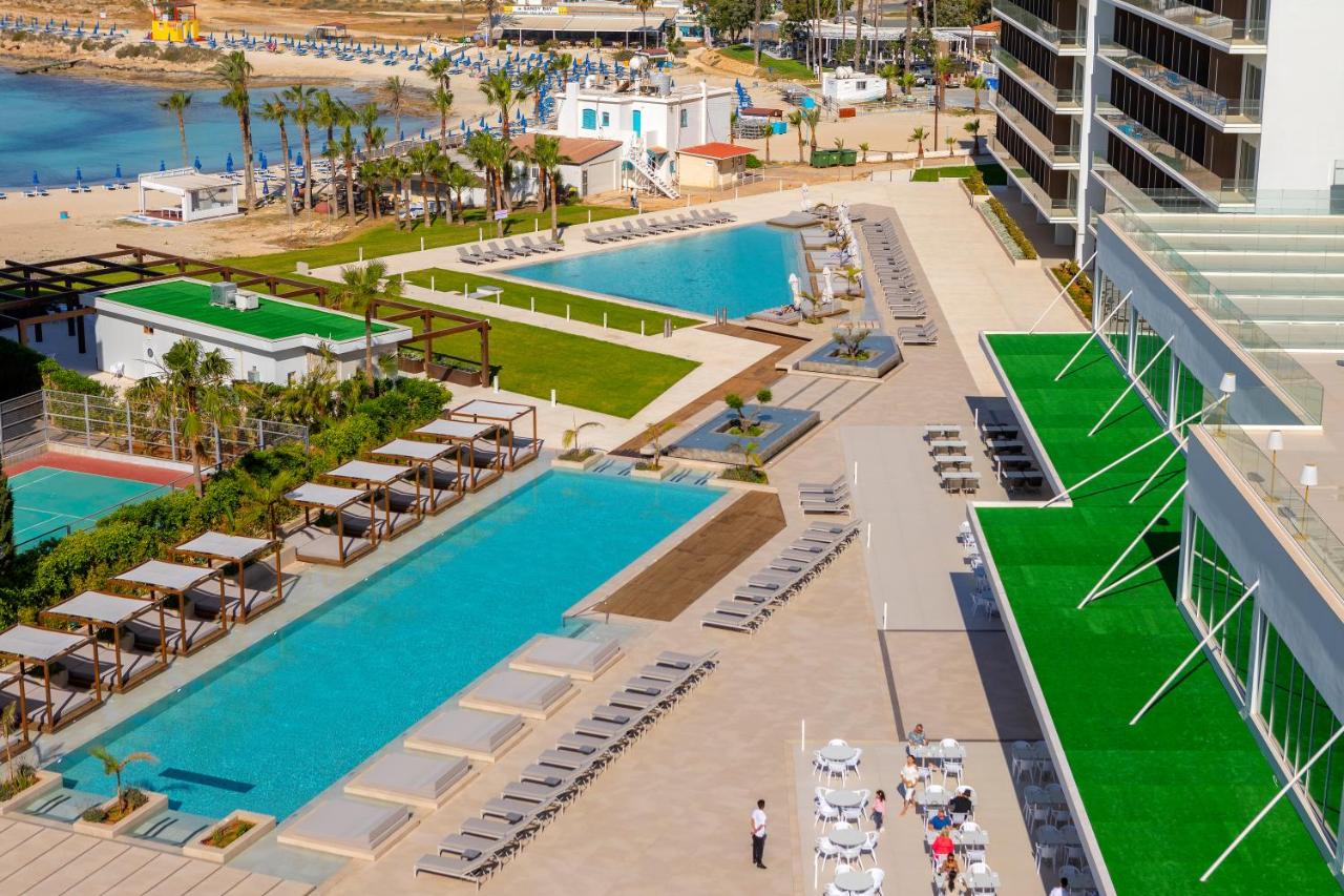Chrysomare Beach Hotel & Resort photo