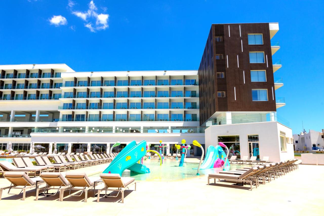 Chrysomare Beach Hotel & Resort photo