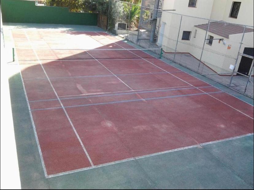 Tennis court: Estudio castle harbour 451