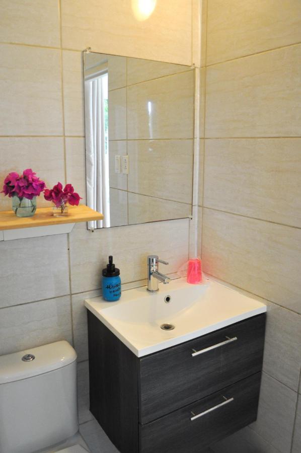 Hibiscus Beach House photo