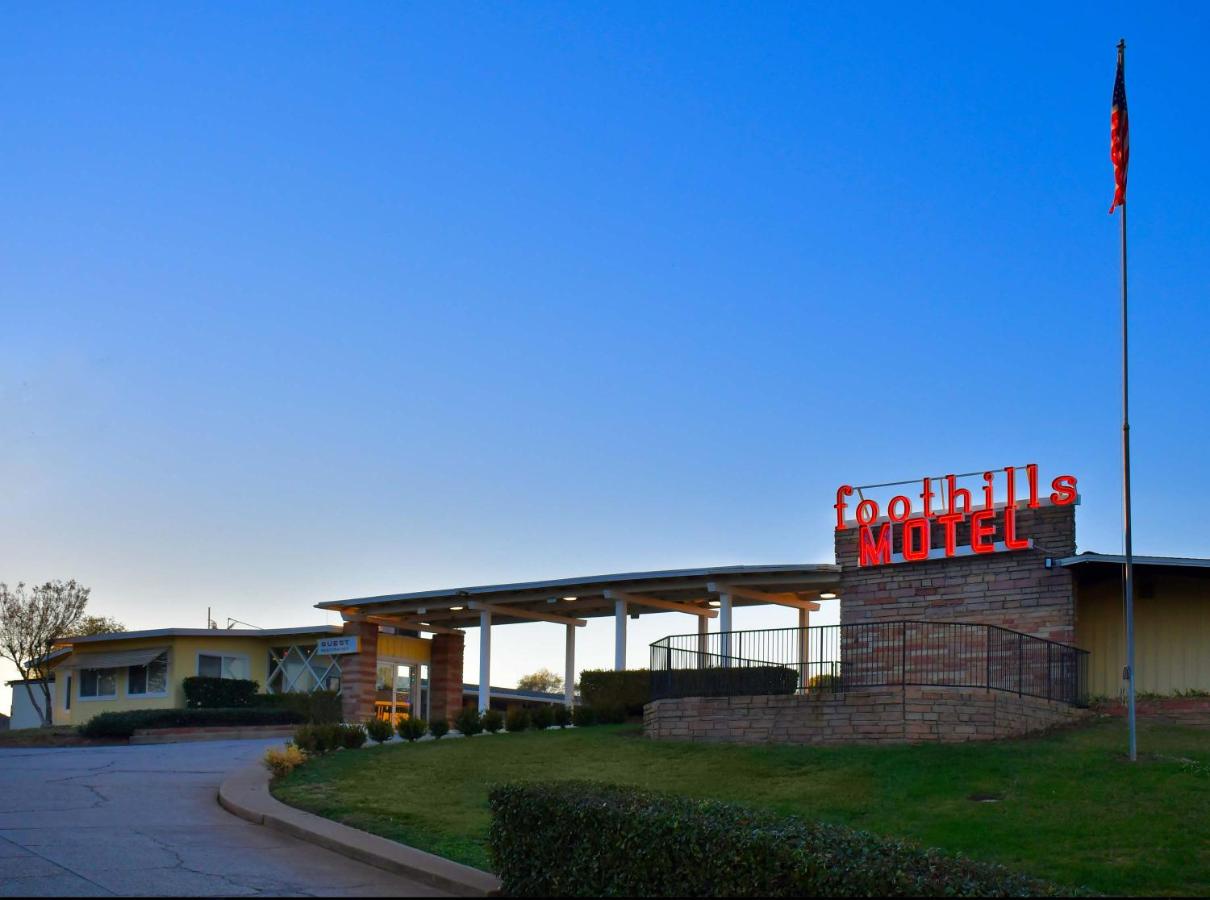 Foothills Motel — photo 15