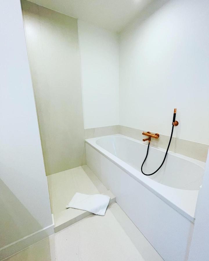 Hotel Bell-X Kortrijk-Wevelgem photo