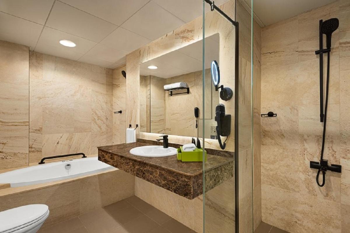 La Quinta by Wyndham Dubai Jumeirah photo