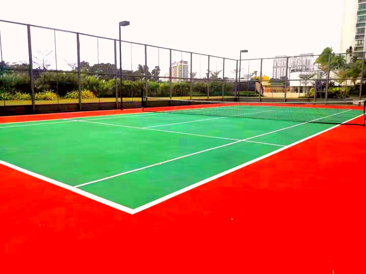 Tennis court: SUPERB SEAVIEW ROYAL STRAND DANGA BAY COUNTRY GARDEN