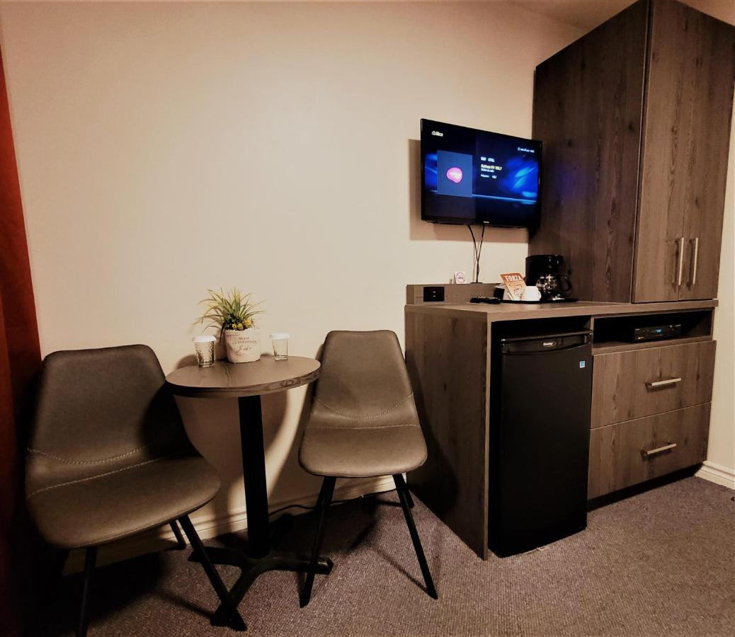 Hotel et Motel Le Chateauguay photo