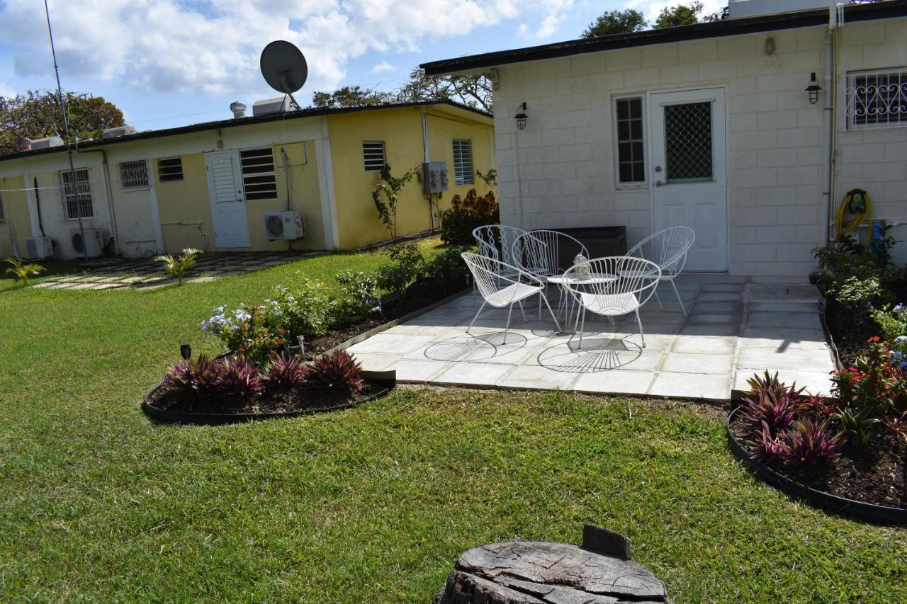 Flamboyant Beach House photo