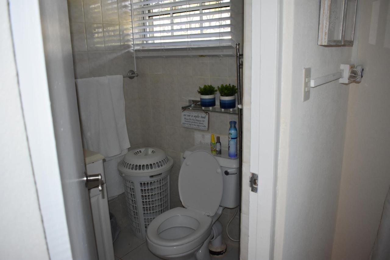 Flamboyant Beach House photo
