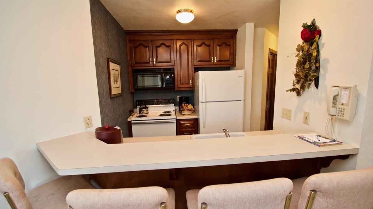 Baileys Harbor Yacht Club Resort — photo 20