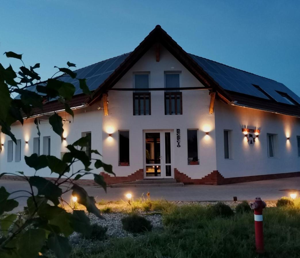 Megnyugtat-lak Apartmanház