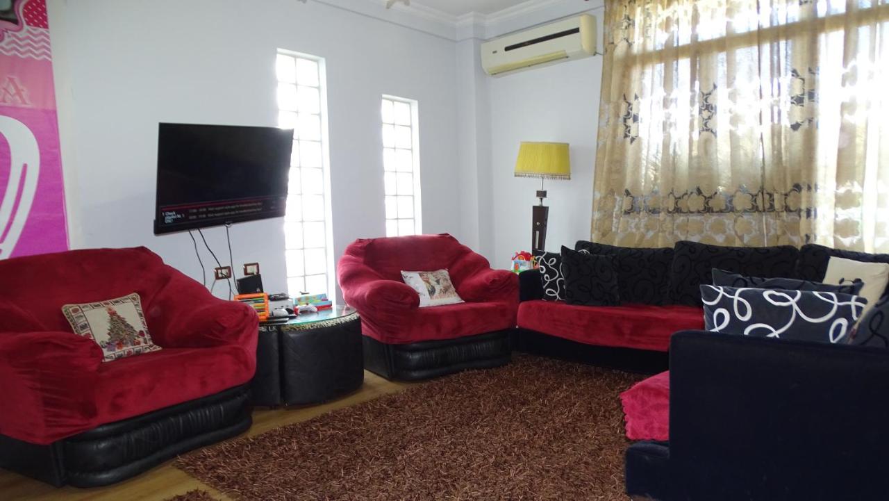 Central Apartments Shoshi photo