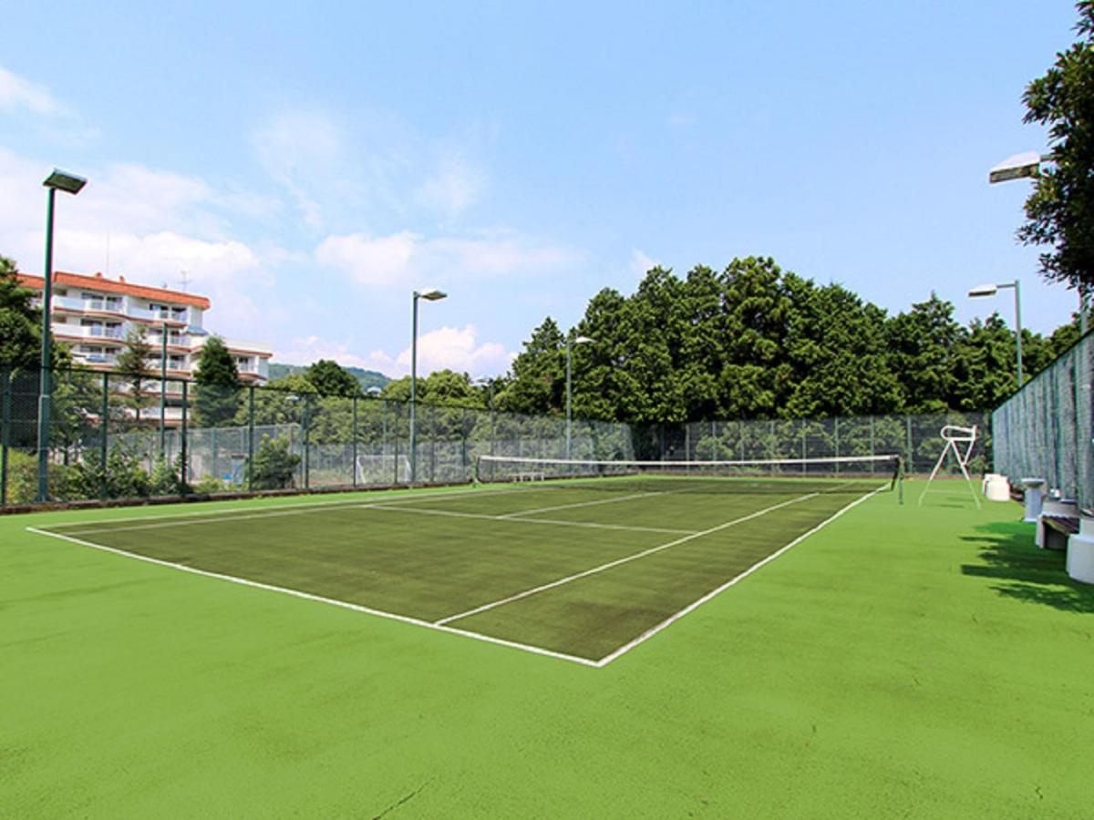 Tennis court: LiVEMAX RESORT 伊東川奈