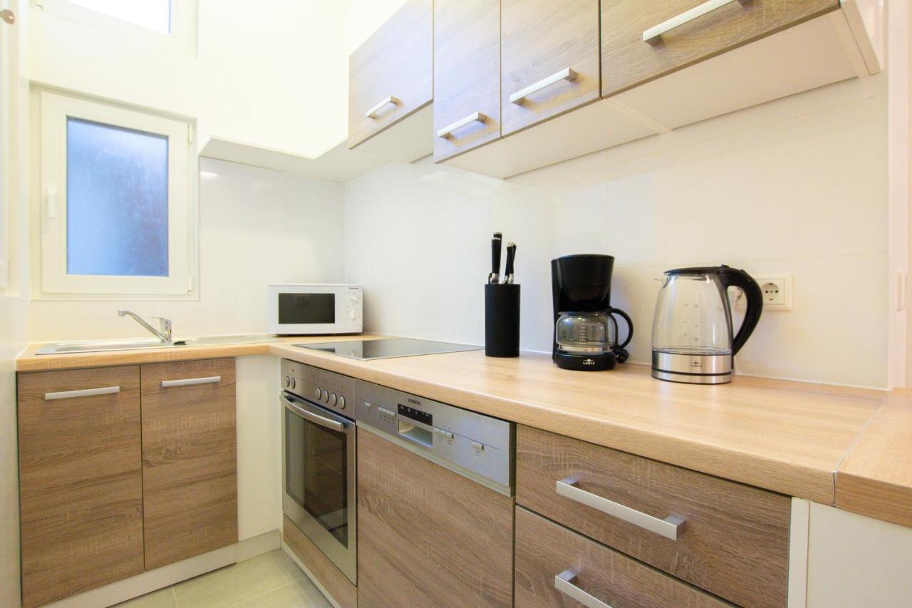 Tolstov Apartments - 1 or 3 Room Apartments - 20 Min Messe DUS and Old Town DUS