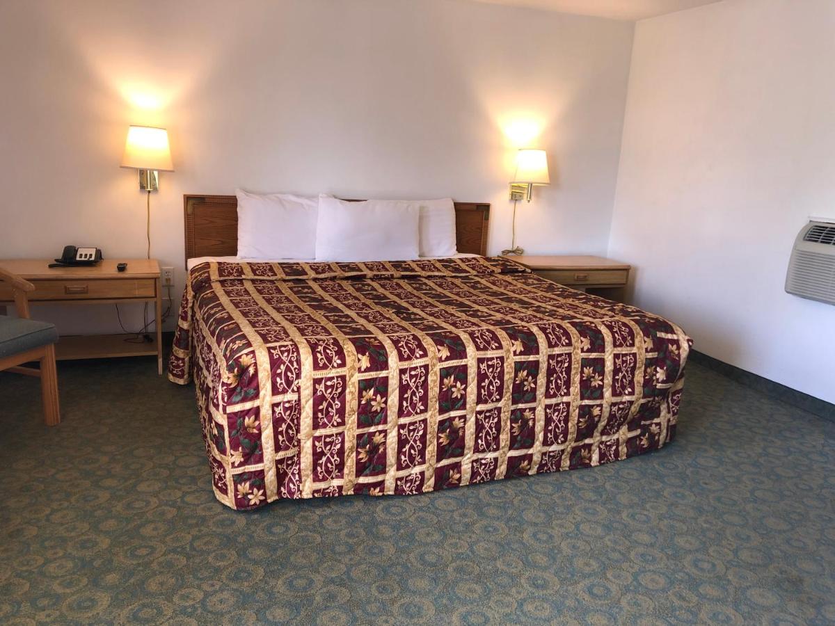 Deep Well Motel — photo 17