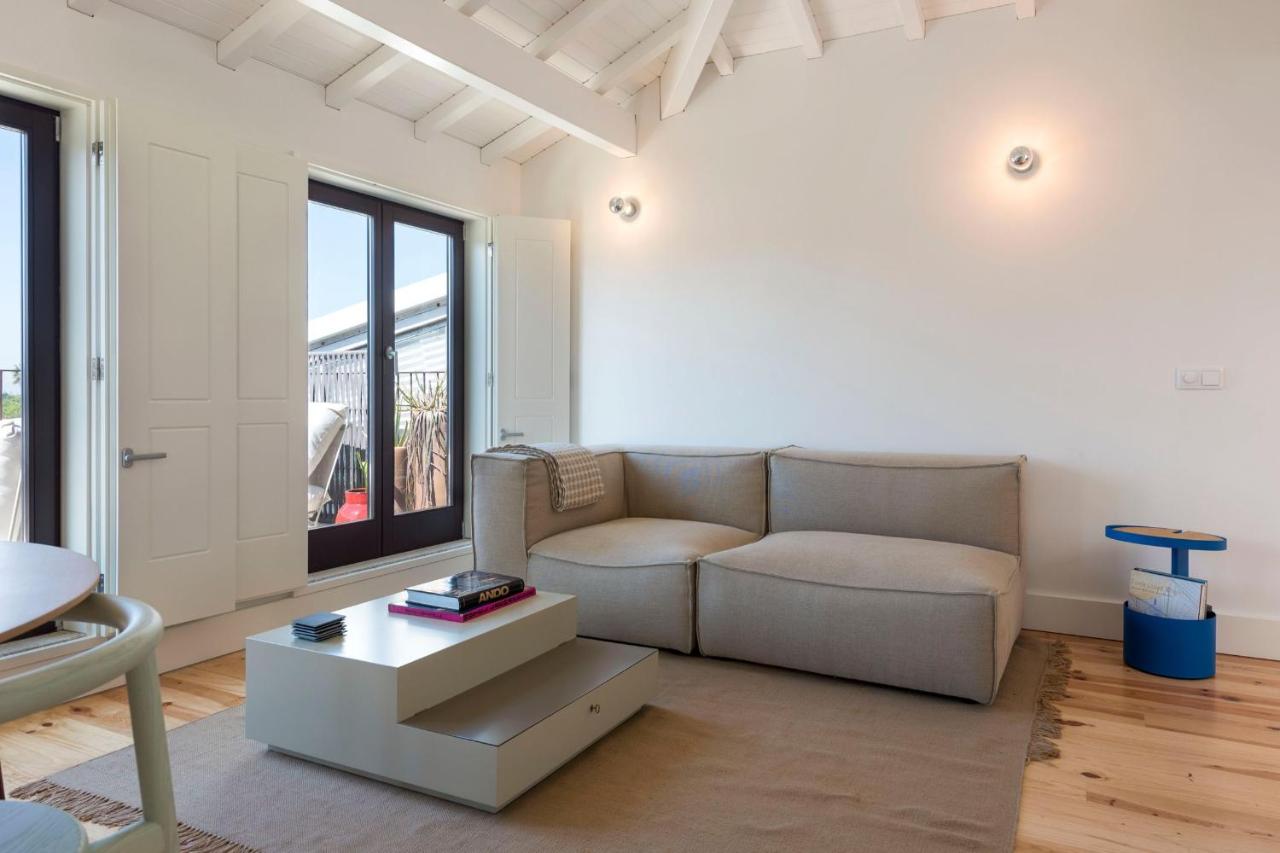 Boavista Penthouse w/ 2 Balconies & AC by LovelyStay - 3