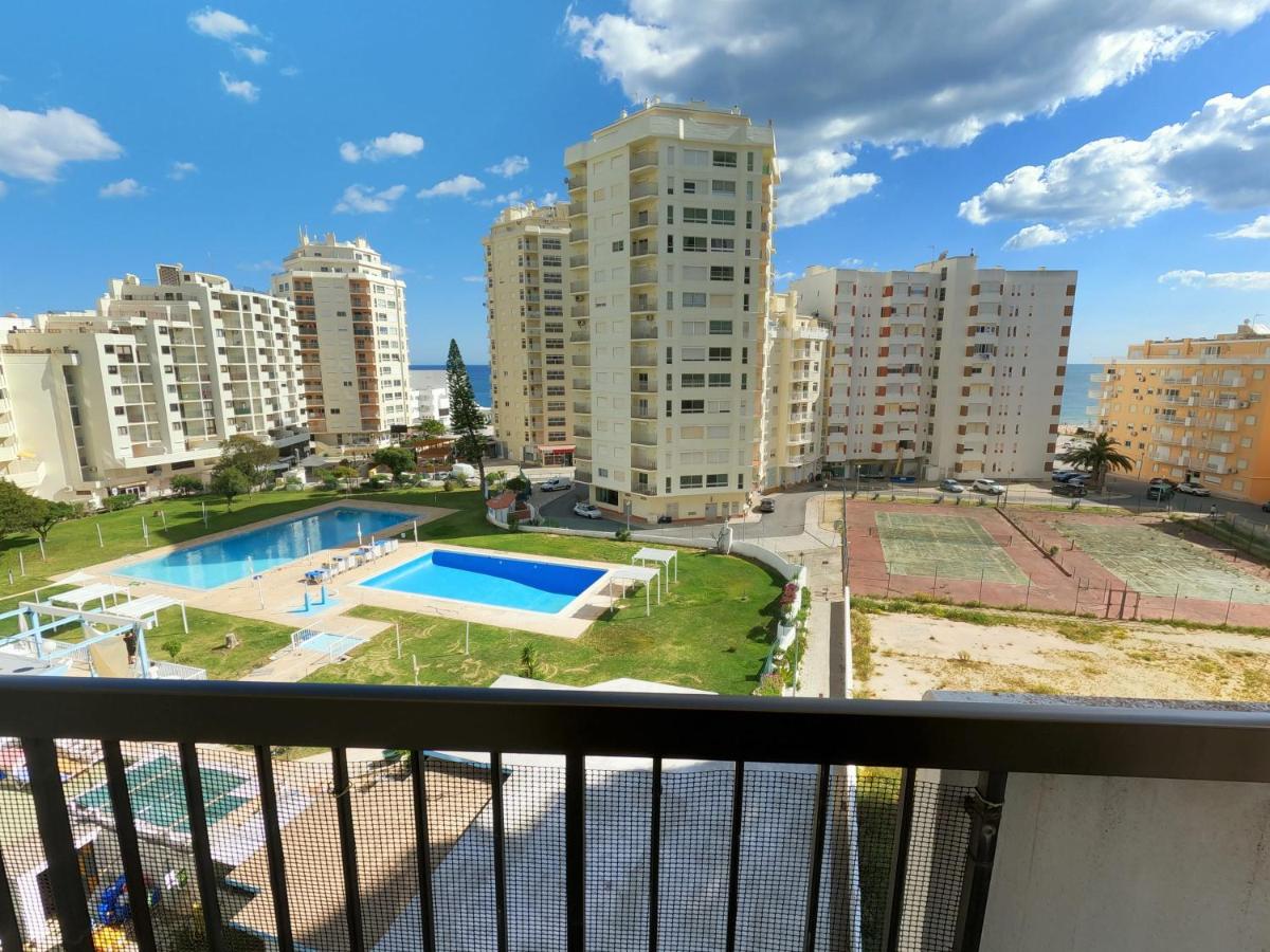 Algarve T1 apartment w balcony and sea view in Armação de Pêra
