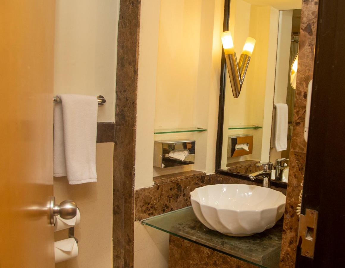 Marco Polo Hotel photo