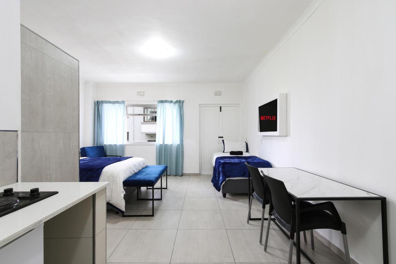 Sea Point apartment - 3