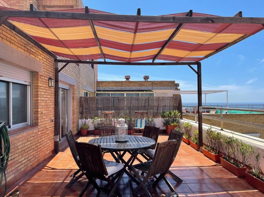 WONDERFUL PENTHOUSE BY THE SEA