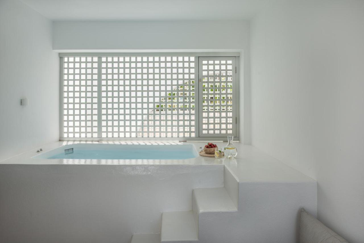 Santorini Kastelli Resort - 3