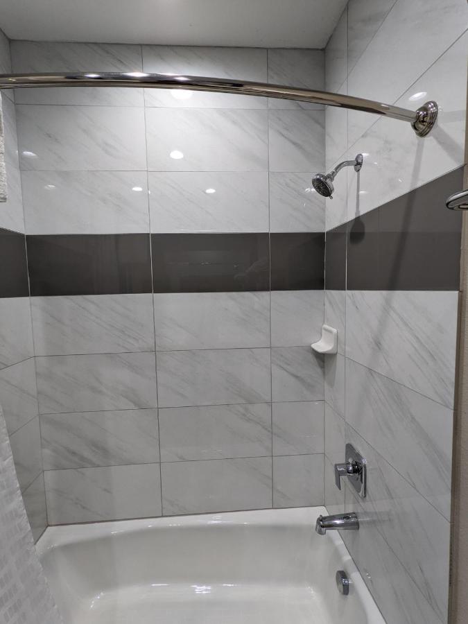 Holiday Inn Motel — photo 12