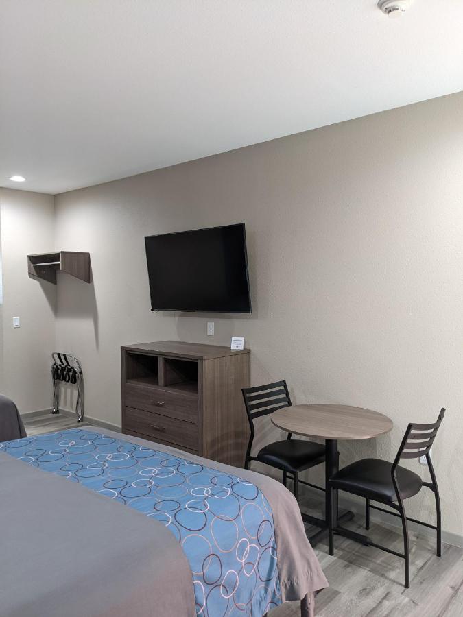 Holiday Inn Motel — photo 5