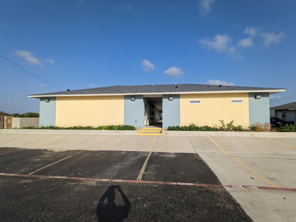 Holiday Inn Motel — photo 17