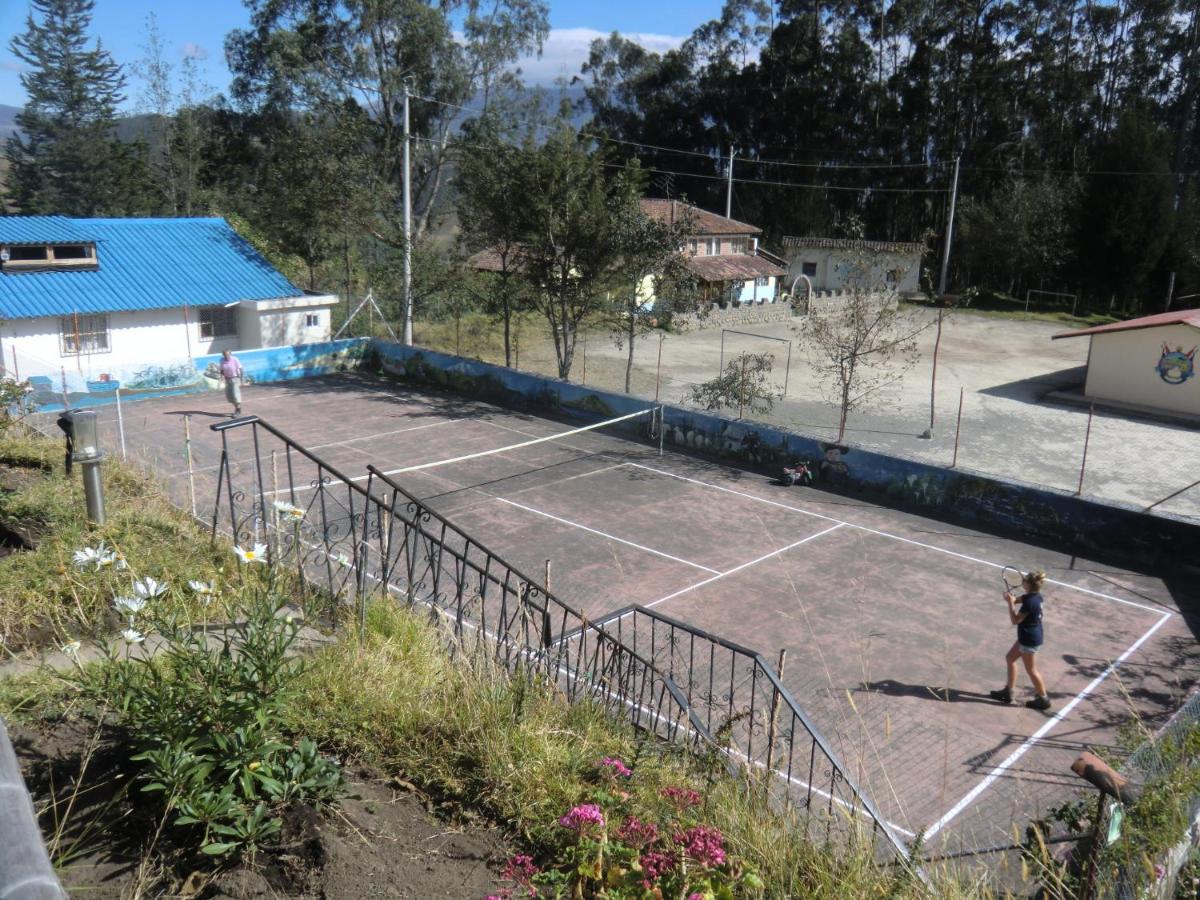 Tennis court: Hosteria Rose Cottage