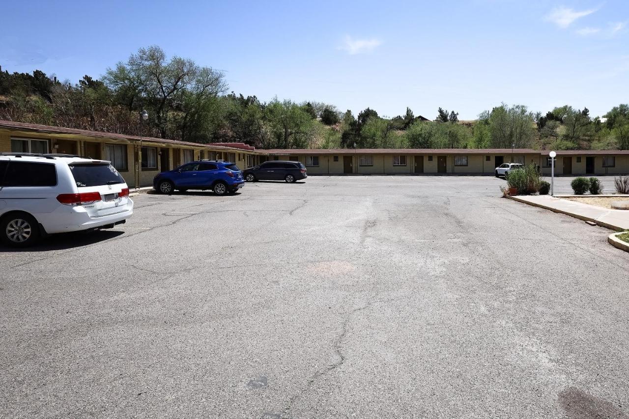 La Mesa Motel — photo 13