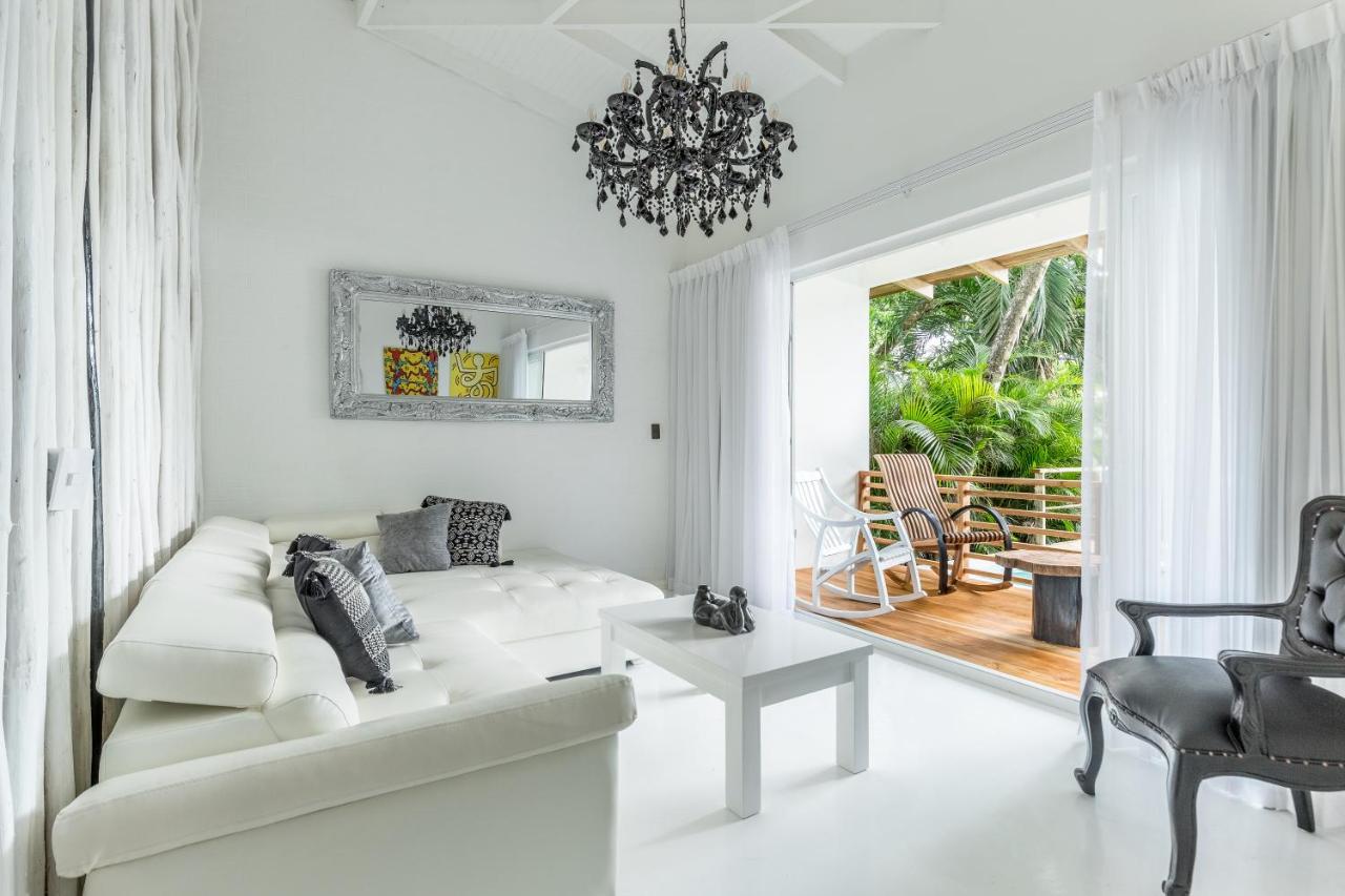 Gigi Brown Beachfront Santa Teresa photo