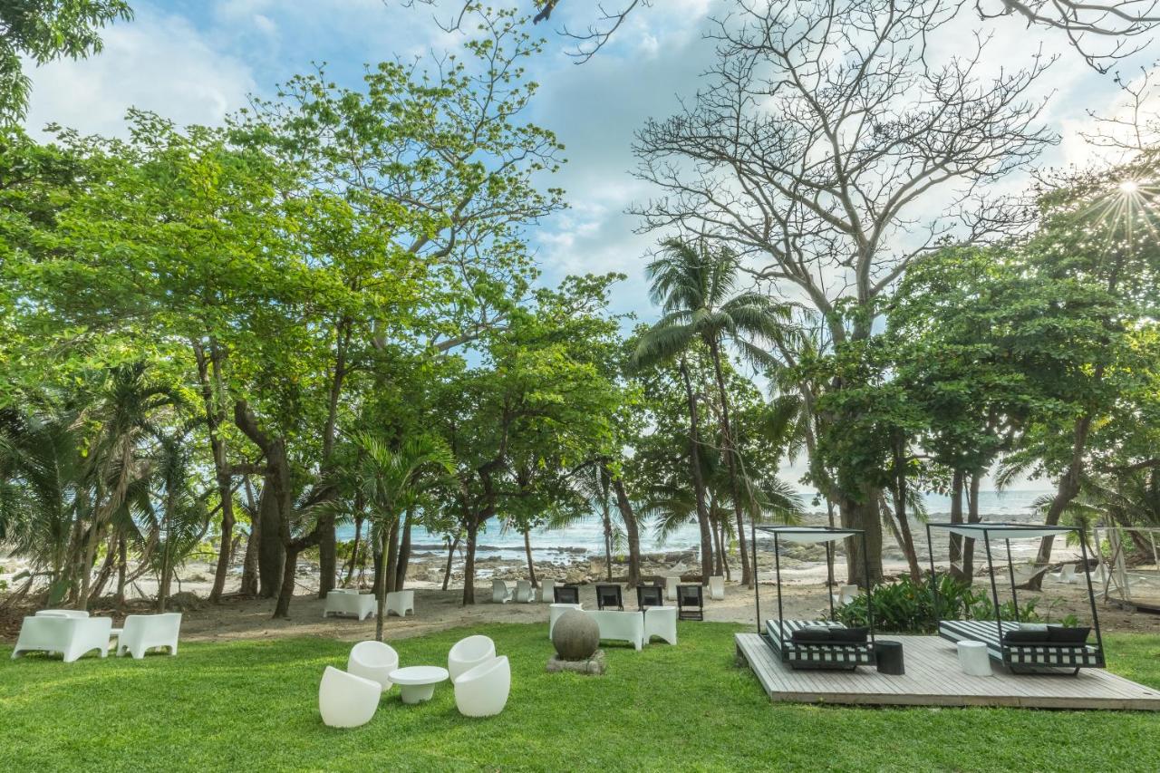 Gigi Brown Beachfront Santa Teresa photo