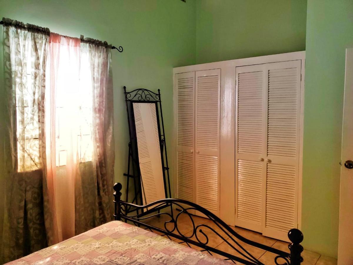 2 Bed-Sleeps 4-Gated community-5 Min Town Centre - 5