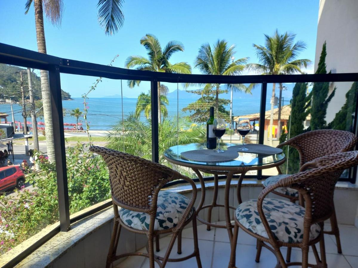 Beach: Lindo apartamento com vista para o mar em Caraguá!