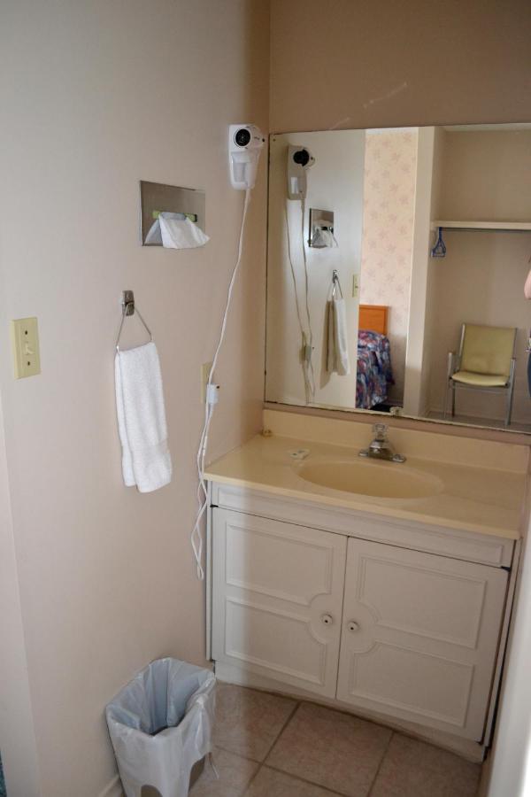 Lighthouse Motel — photo 3