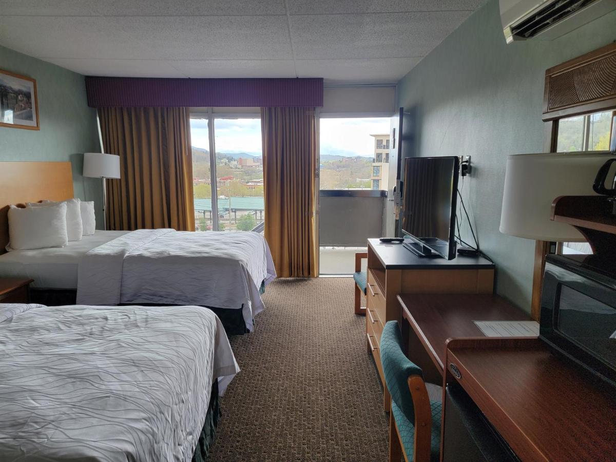 American Inn & Suites — photo 8