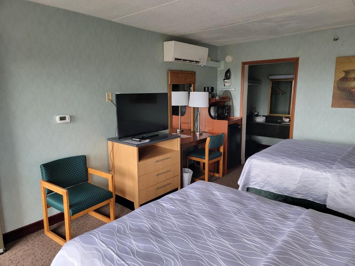 American Inn & Suites — photo 18