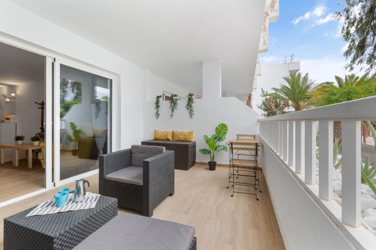 Beach: The Birds House, Large Terrace with Garden View