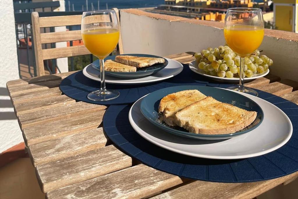 Fortaleza 1BDR Apartment W/Balcony by LovelyStay - 4