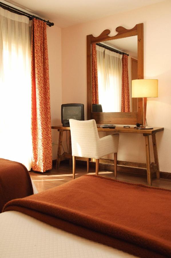 Hotel Pirineos, Castejón de Sos – Bijgewerkte prijzen 2022