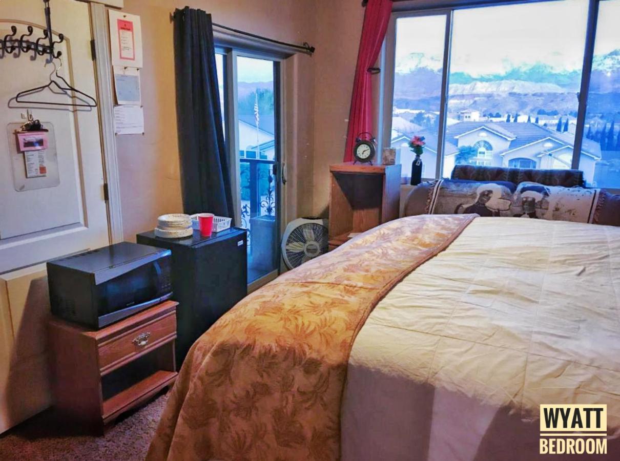 Sundance Private Bedroom & Bathroom — photo 15