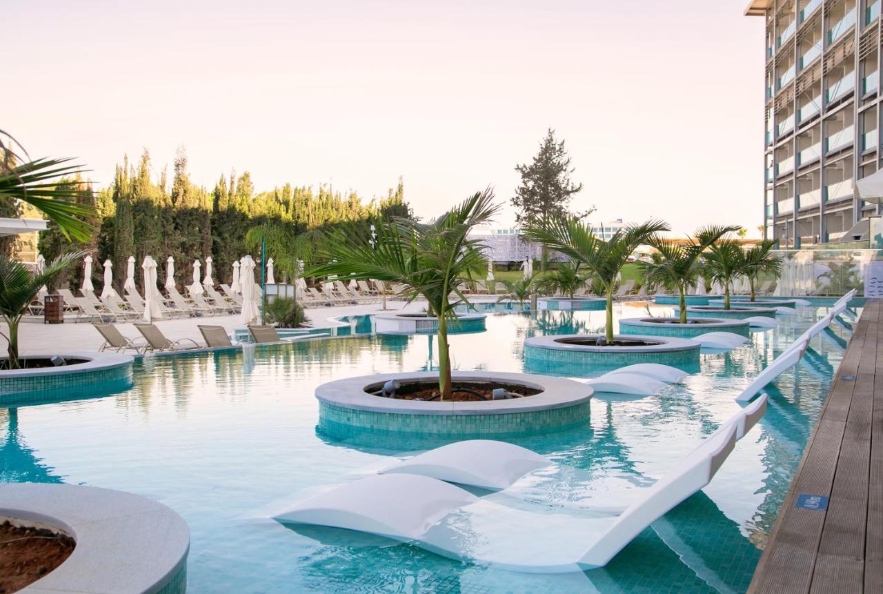 Asterias Beach Hotel photo