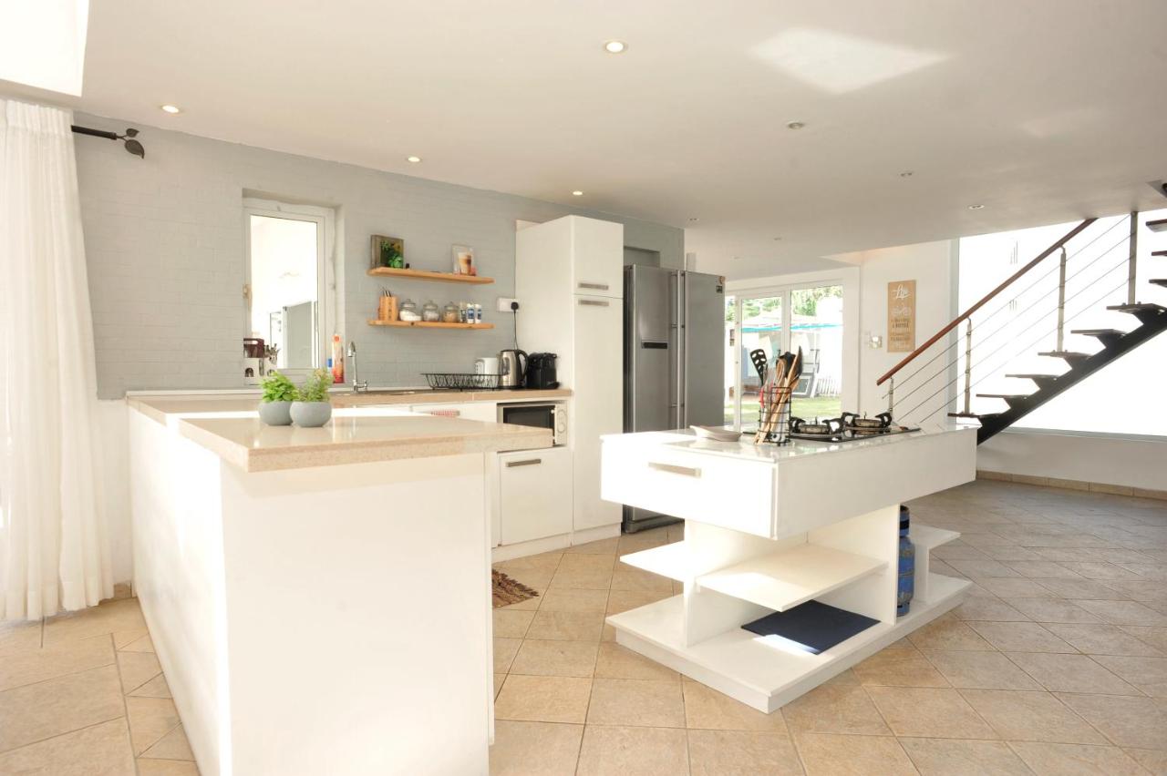 The Beach House - West Coast Mauritius - 5