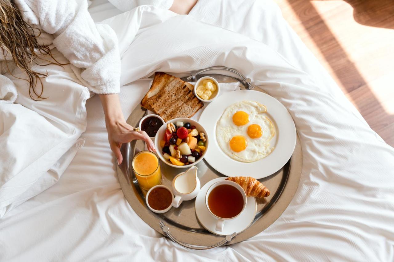 Mercure Grand Hotel Seef - All Suites photo