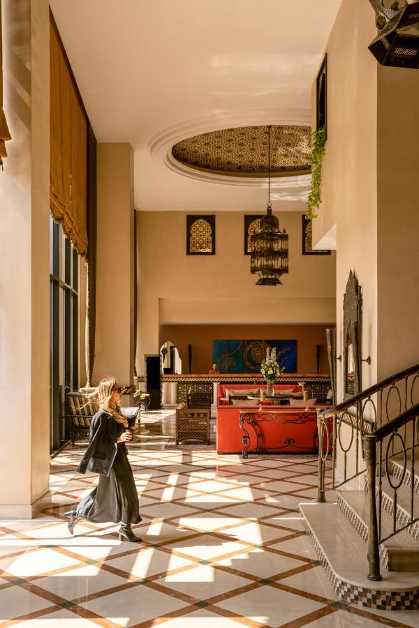 Mercure Grand Hotel Seef - All Suites photo