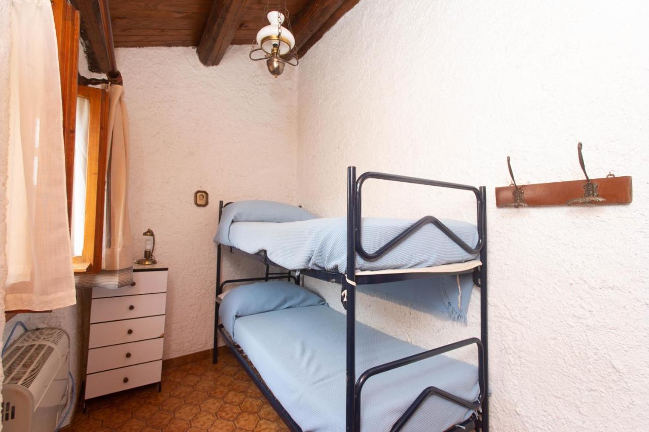 S268 - Sirolo, delizioso trilocale nel centro storico con posto auto photo