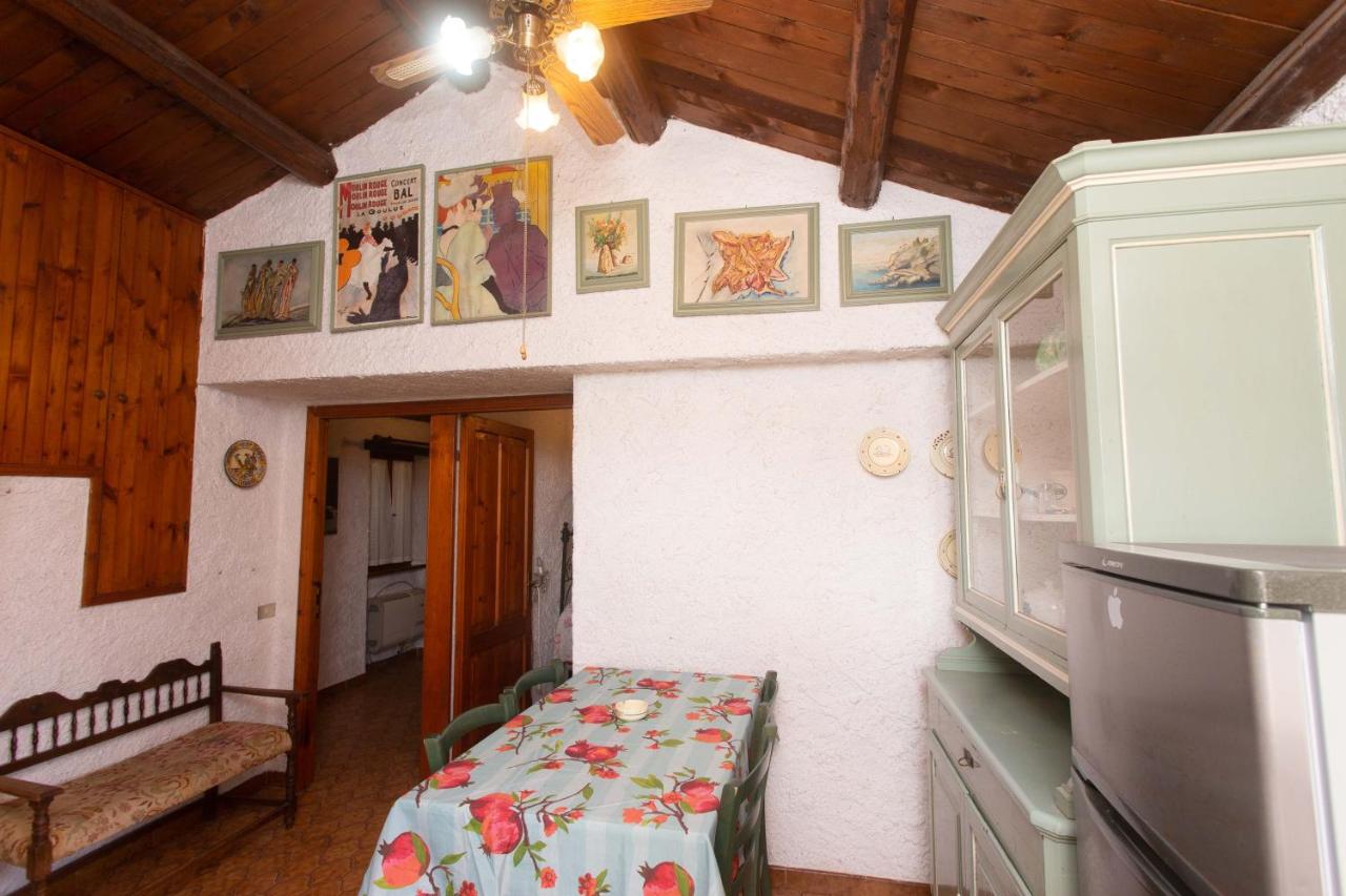 S268 - Sirolo, delizioso trilocale nel centro storico con posto auto photo