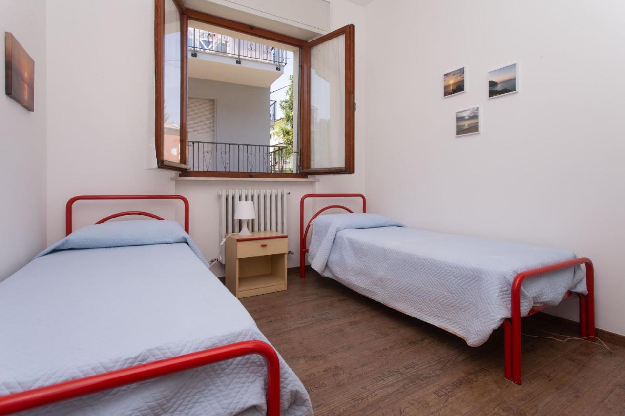 S168 - Sirolo, ampio trilocale comodo ai servizi photo
