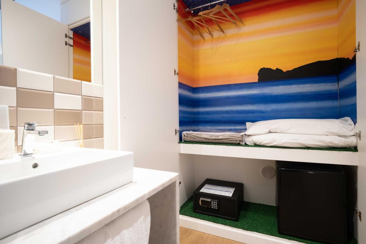 F53 Kevin's Charming Houses - 3