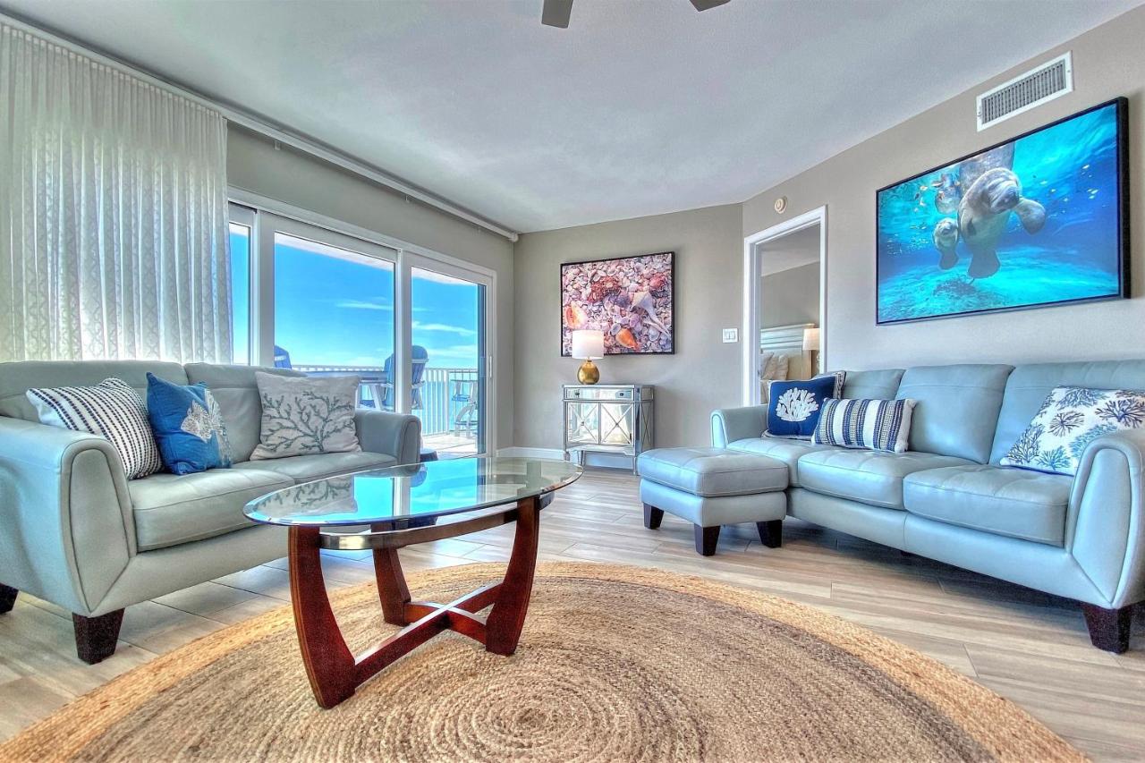 Image: Beach Palms 405