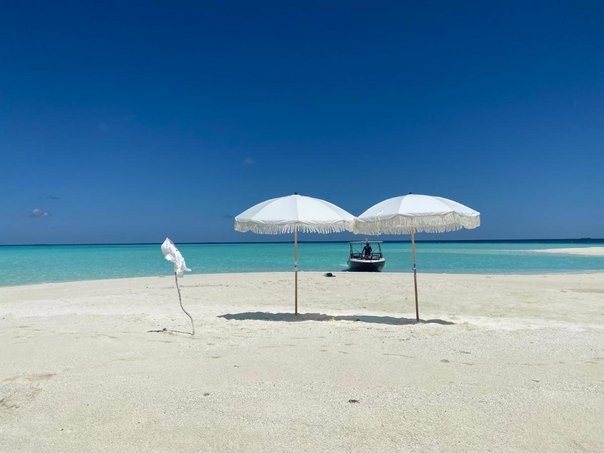 Sunrise by white sand dhigurah - 3