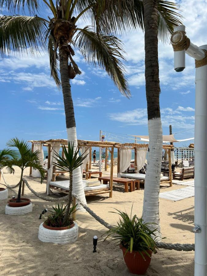 Beach: Hotel Restobar Costa Azul